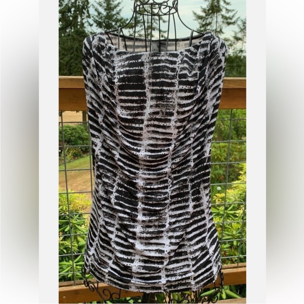 Worthington Black and White Patterned Blouse